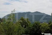 Pensiune Activă & Vilă Premium pe Drumul Poienii | Vedere 