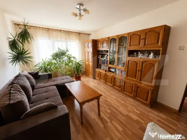 Apartament 3 camere decomandat | 63 mp utili | Micro XII –