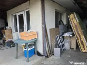 Cladire mica in zona liniștită - valoarea este in teren 