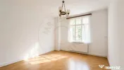 Apartament sic intr-un bloc vila interbelica 