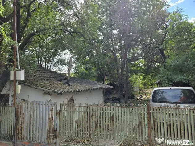 CREVEDIA - DARZA - TEREN 884MP I UTILITATI IN ZONA I COMI...