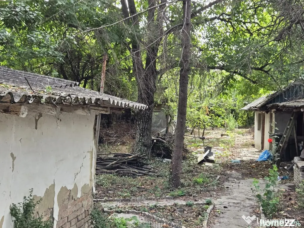 CREVEDIA - DARZA - TEREN 884MP I UTILITATI IN ZONA I COMI...