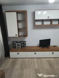 Apartament 2 camere etaj 1 de închiriat 