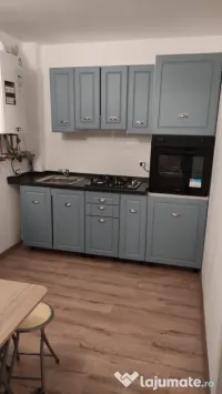 Apartament 3camere de închiriat 