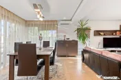 VANZARE Vilă PREMIUM cu 6 camere în zona Central, OTOPENI 