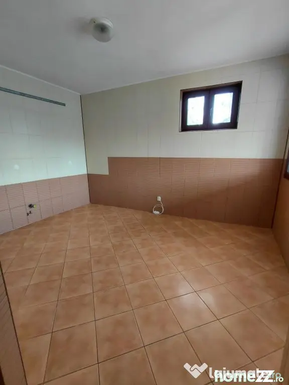 Casa P+1 zona Traian cu vedere la Brates - Galati (Galati)