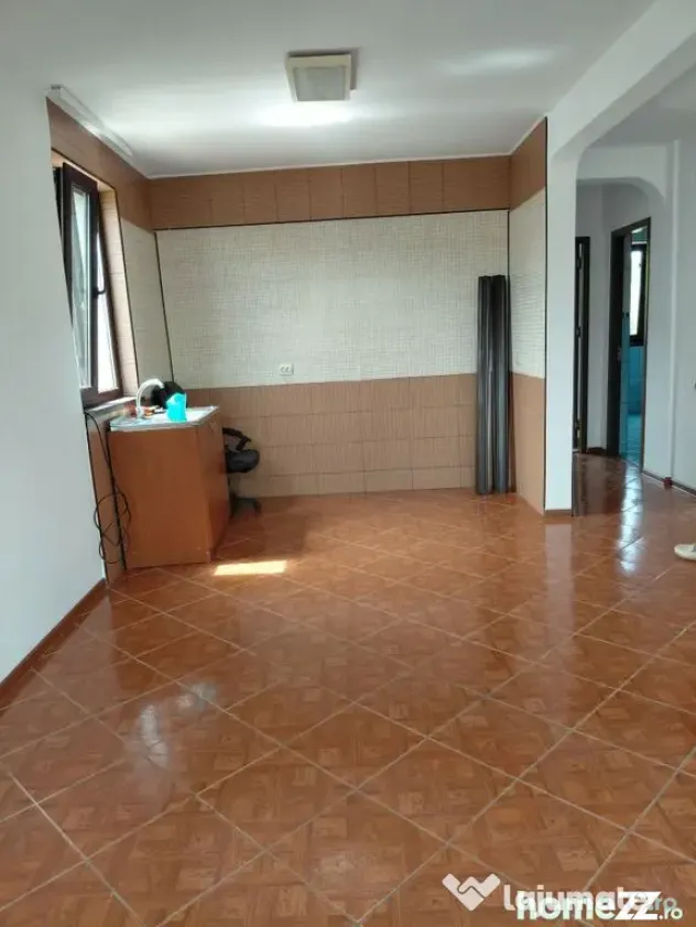 Casa P+1 zona Traian cu vedere la Brates - Galati (Galati)