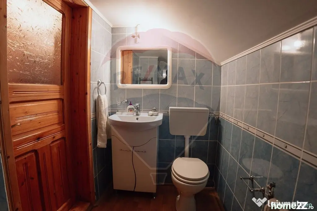 Casă / Vilă cu 10 camere de vânzare în zona Nord-Vest