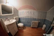 Casă / Vilă cu 10 camere de vânzare în zona Nord-Vest