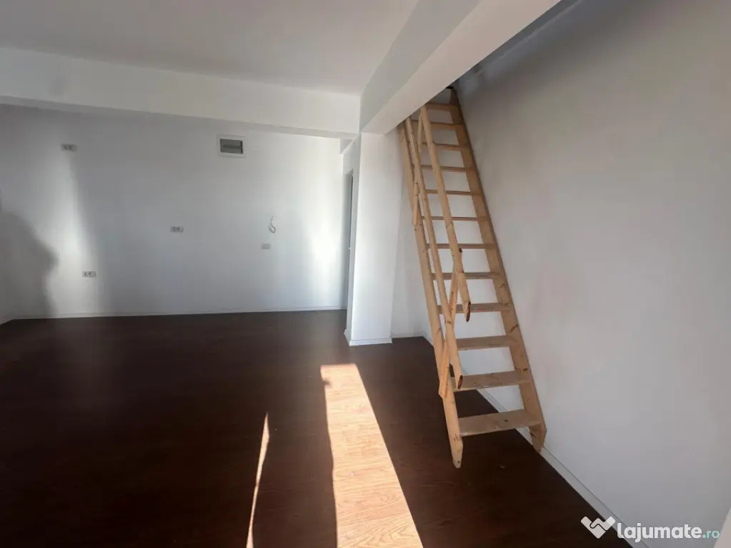 Apartament duplex 3 camere de vânzare în Techirghiol – m