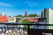 Apartament ultracentral cu 4 camere renovat recent Comisi... 