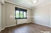 Apartament ultracentral cu 4 camere renovat recent Comisi... 