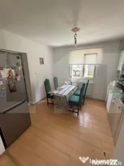 Casa in Vlaicu cu terasa , balcon si iarba verde 