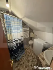 Casa in Vlaicu cu terasa , balcon si iarba verde 
