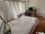 Casa in Vlaicu cu terasa , balcon si iarba verde 