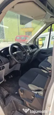 Ford Transit 2016, doar 70.784 km reali 