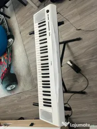 Yamaha NP-12 Piaggero White 