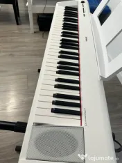 Yamaha NP-12 Piaggero White 