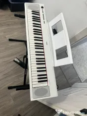 Yamaha NP-12 Piaggero White 