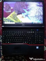 Laptop Fujitsu E557 
