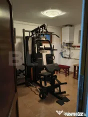 Casă individuală solidă și spațioasă, 270 mp utili, 88 