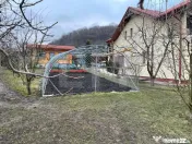 Casă individuală solidă și spațioasă, 270 mp utili, 88 