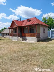 Vand casa si livada in Ionesti Arges