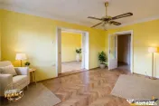 FILM:Apartament cu 4 camere,2 bai,2 balcoane,2 garaje,Targu 