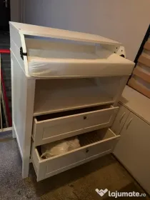 Comodă Ikea bebe cu masă de înfășat