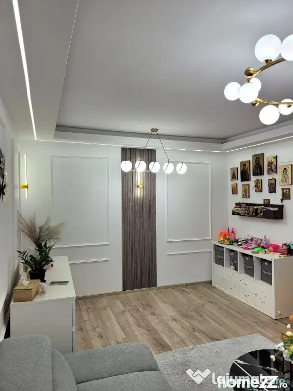 Apartament 2 camere, decomandat - zona Astra