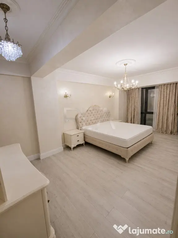 3 camere Nerva Traian decomandat,centrală,et. 4, an 2014, m