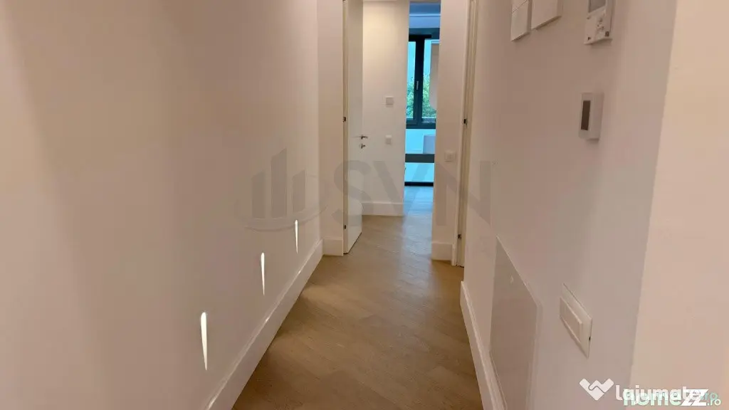 3 camere lux IANCU Nicolae