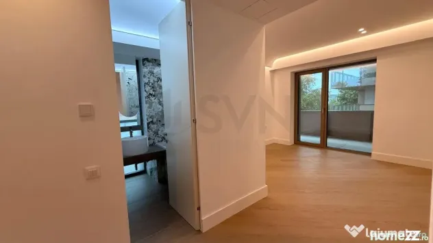 3 camere lux IANCU Nicolae