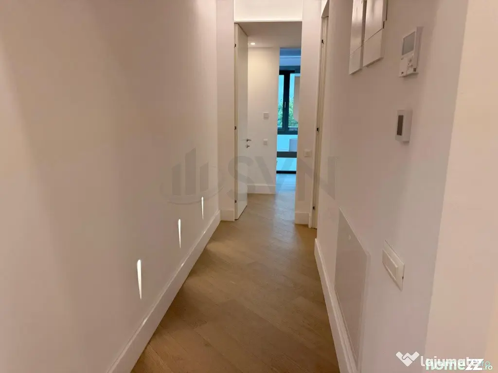 3 camere lux IANCU Nicolae