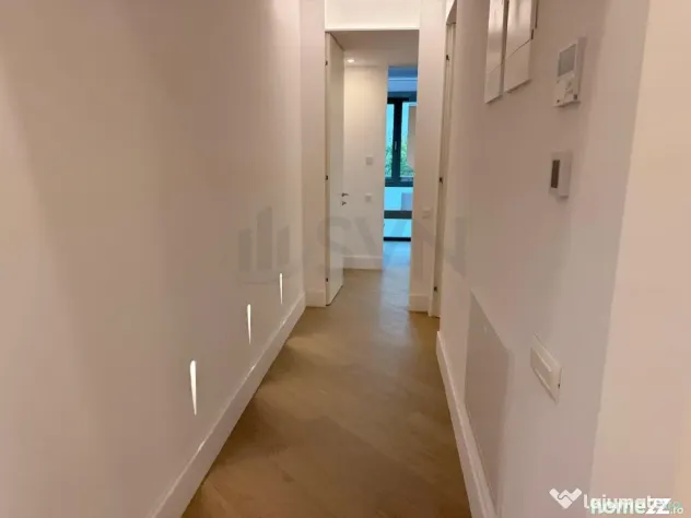 3 camere lux IANCU Nicolae