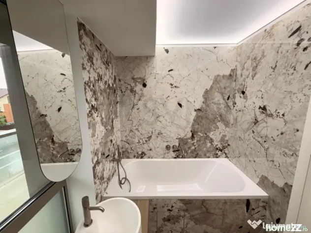 3 camere lux IANCU Nicolae