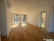 Vila cu deschidere la lacul Grivita 