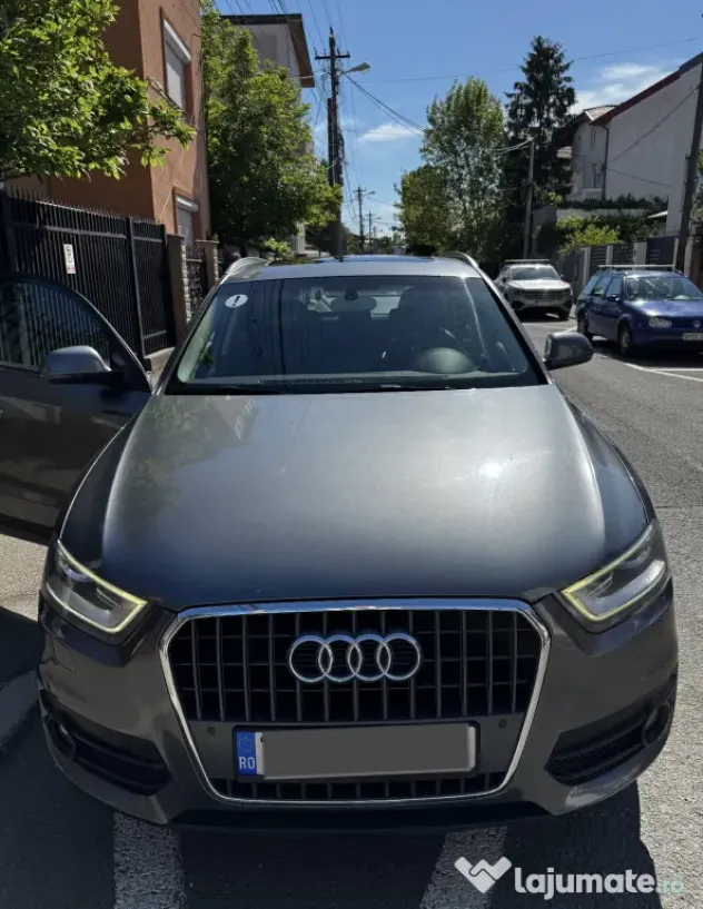 Audi Q3 gri