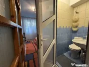 3 cam. etaj 1, 2 bai, 2 balcoane, mobilat+utilat, zona Spital 