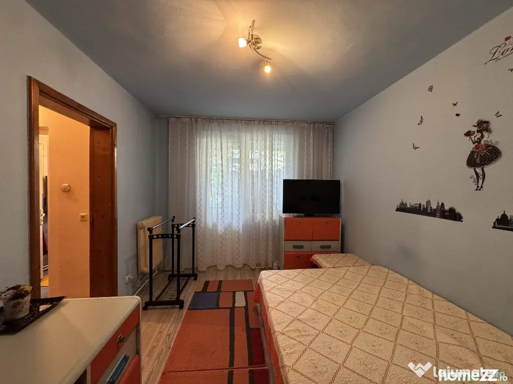 3 cam. etaj 1, 2 bai, 2 balcoane, mobilat+utilat, zona Spital