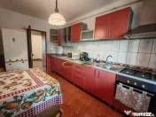 Apartament 3 camere, etaj 2, zona Ștefan cel Mare 