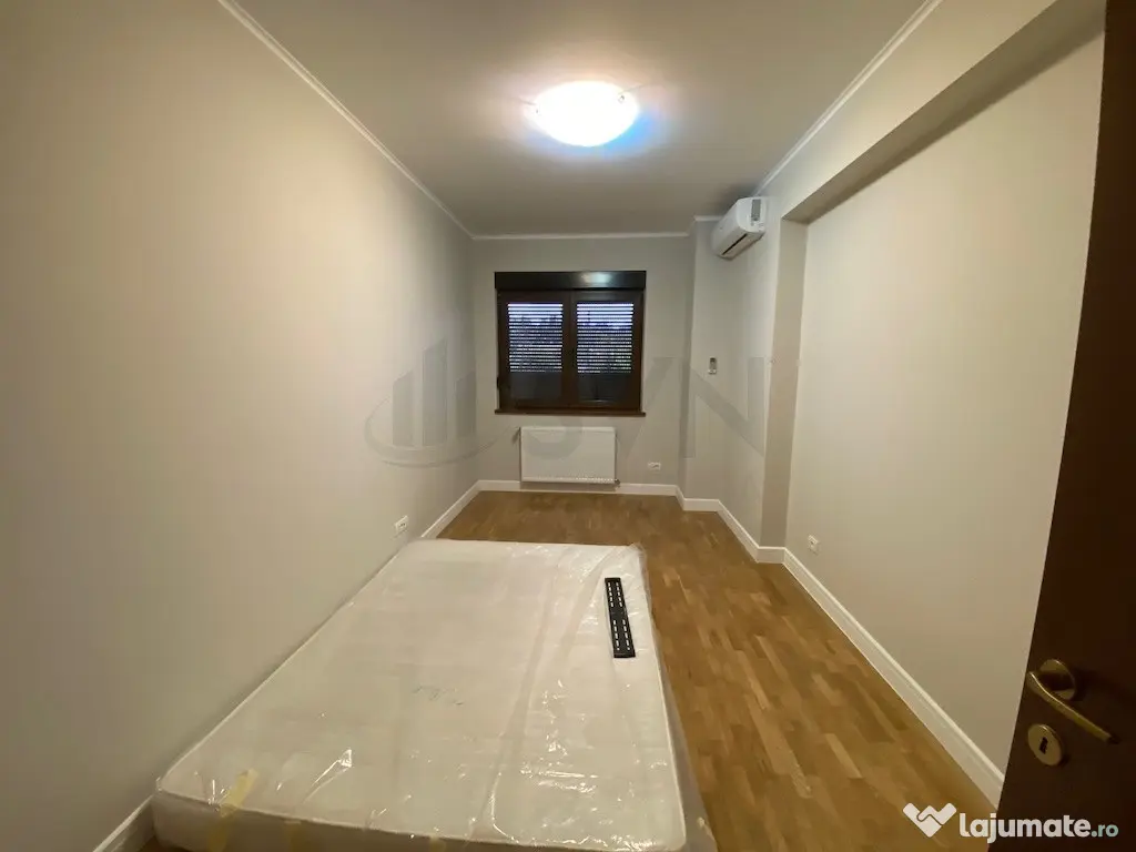 Apartament 3 camere - renovat integral - metrou Straulesti