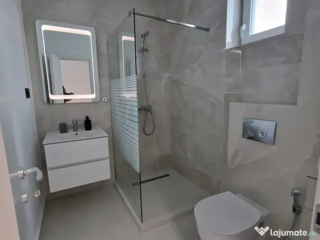 Vila de inchiriat 5 camere Pipera