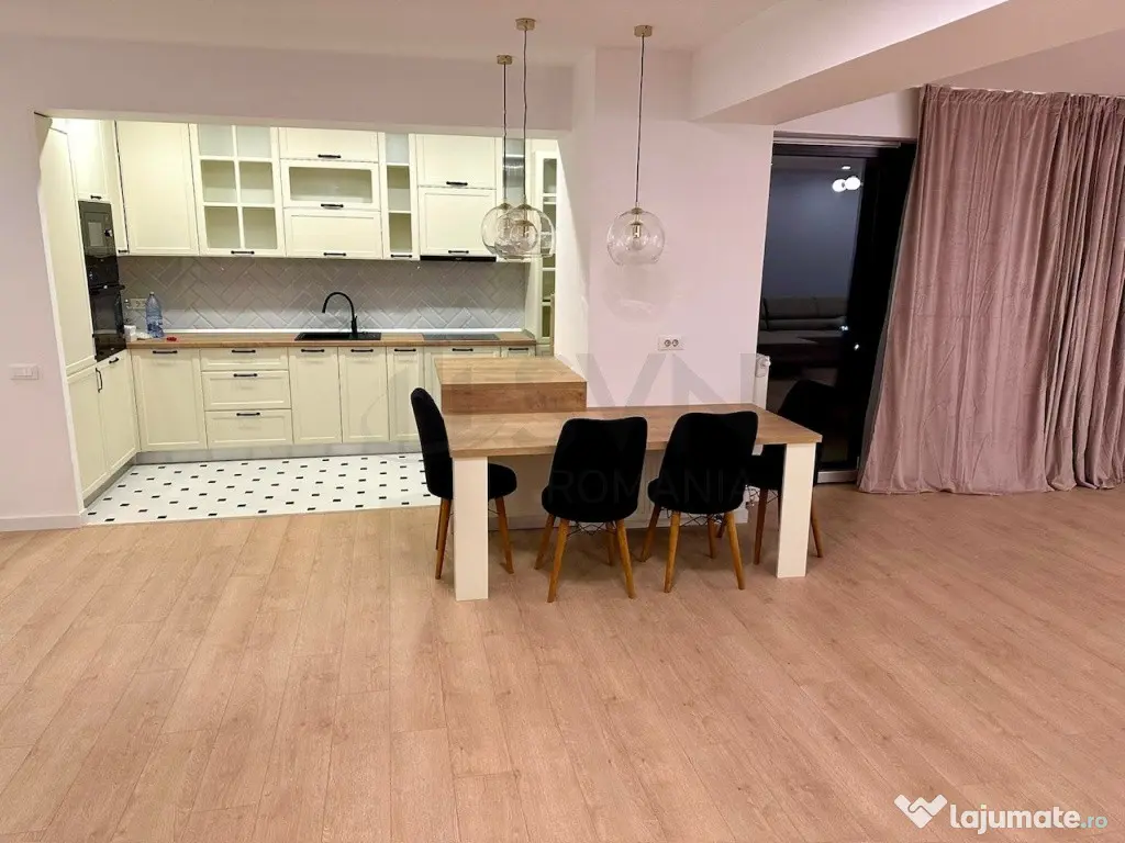 3 camere renovat complet cu terasa pe curtea interioara C...