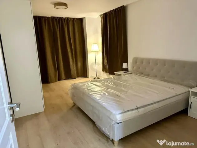 3 camere renovat complet cu terasa pe curtea interioara C...
