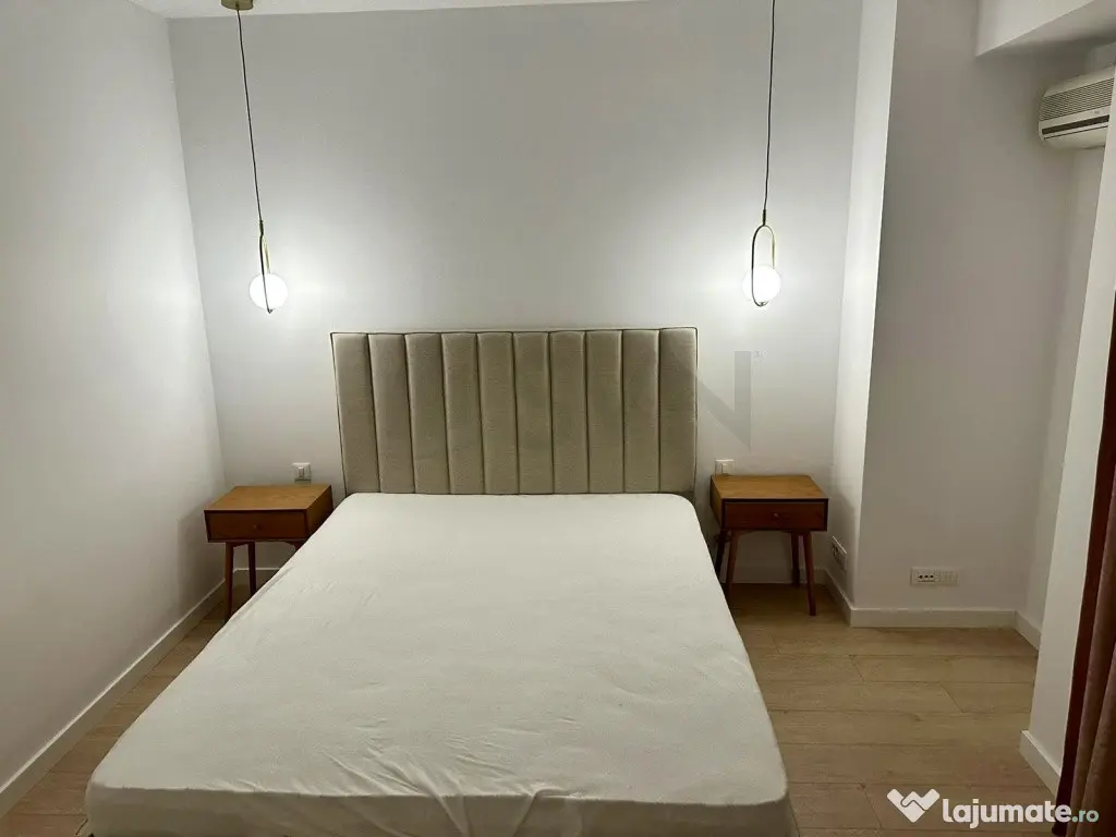 3 camere renovat complet cu terasa pe curtea interioara C...