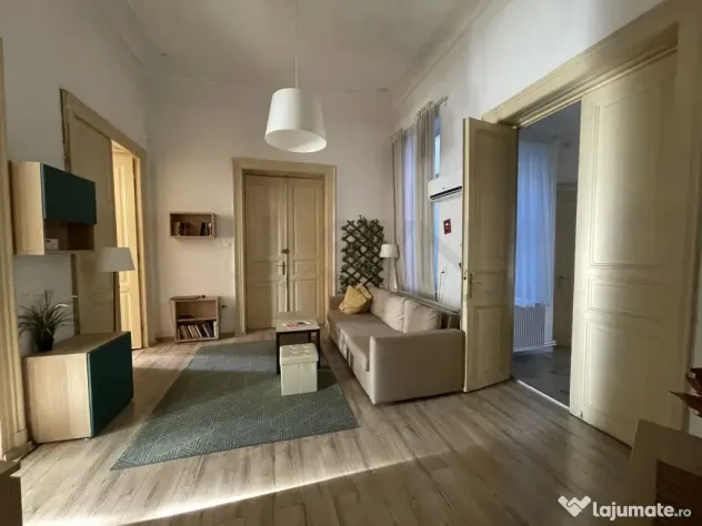 5 Camere Sfintii Voievozi Vila Interbelica Superba
