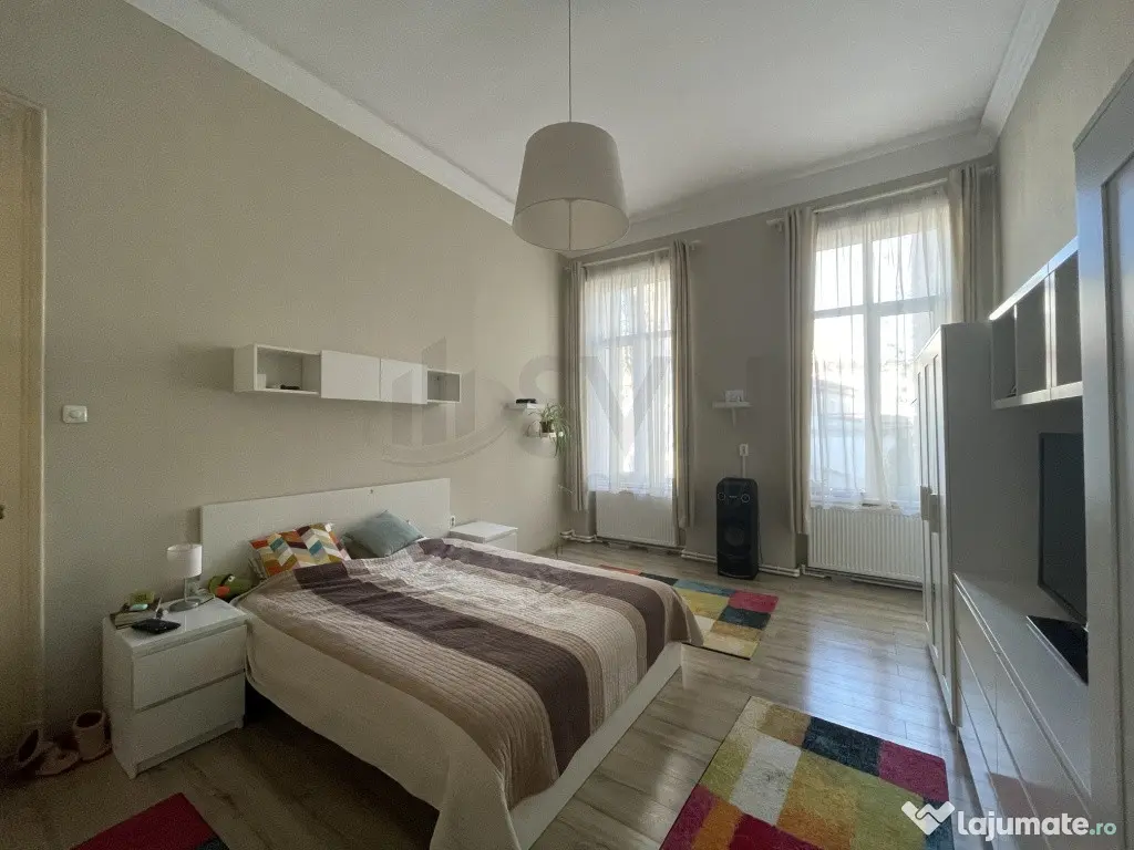 5 Camere Sfintii Voievozi Vila Interbelica Superba