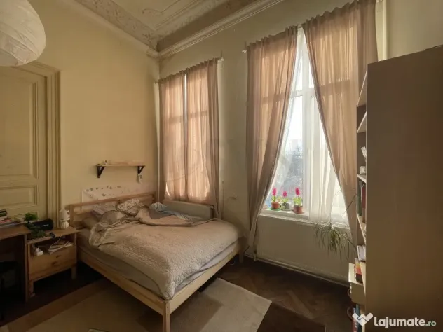 5 Camere Sfintii Voievozi Vila Interbelica Superba