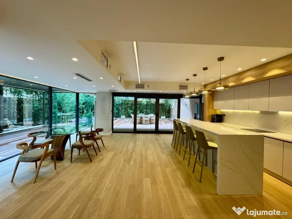 Apartament 4 camere Terasa si Gradina 337mp